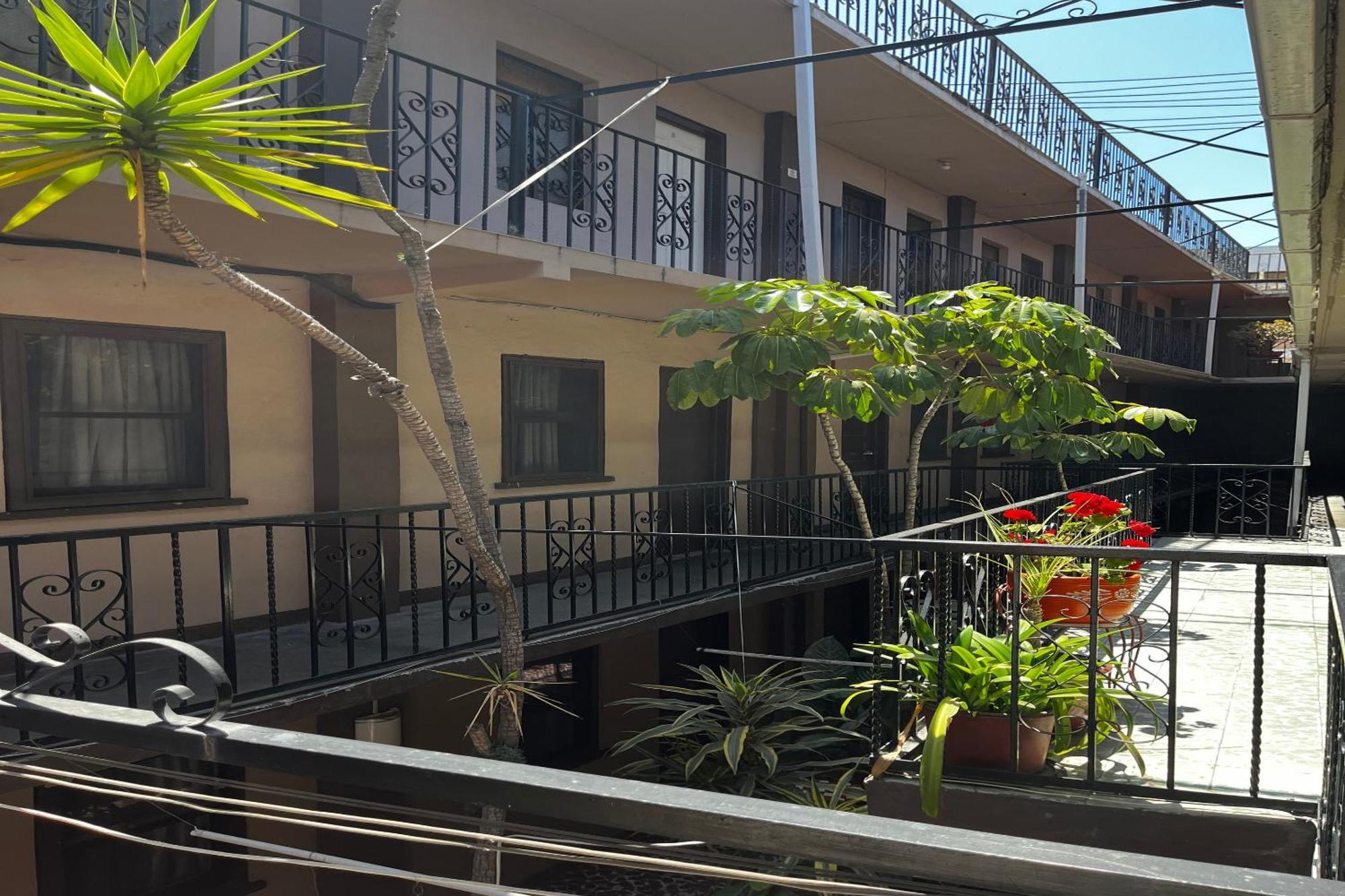 Oyo Hotel Linda Tijuana Exterior foto